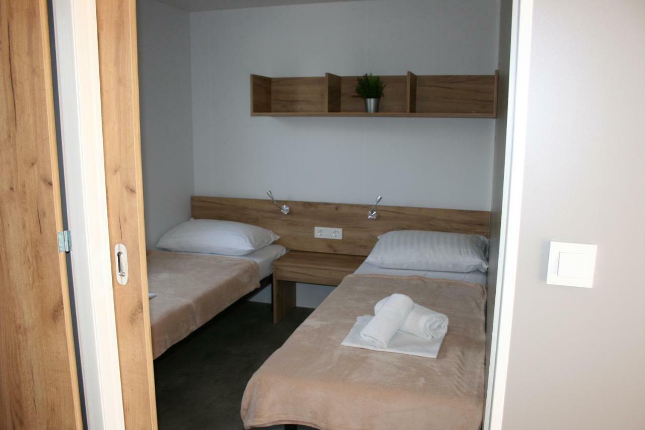 Mobile Homes Katinka, Starigrad Paklenica, Croatia Bagian luar foto