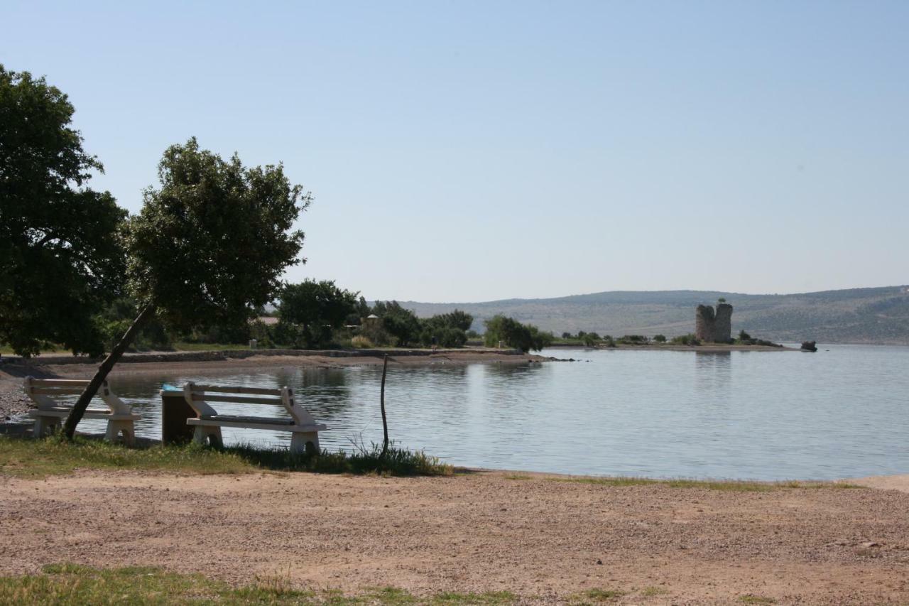 Mobile Homes Katinka, Starigrad Paklenica, Croatia Bagian luar foto