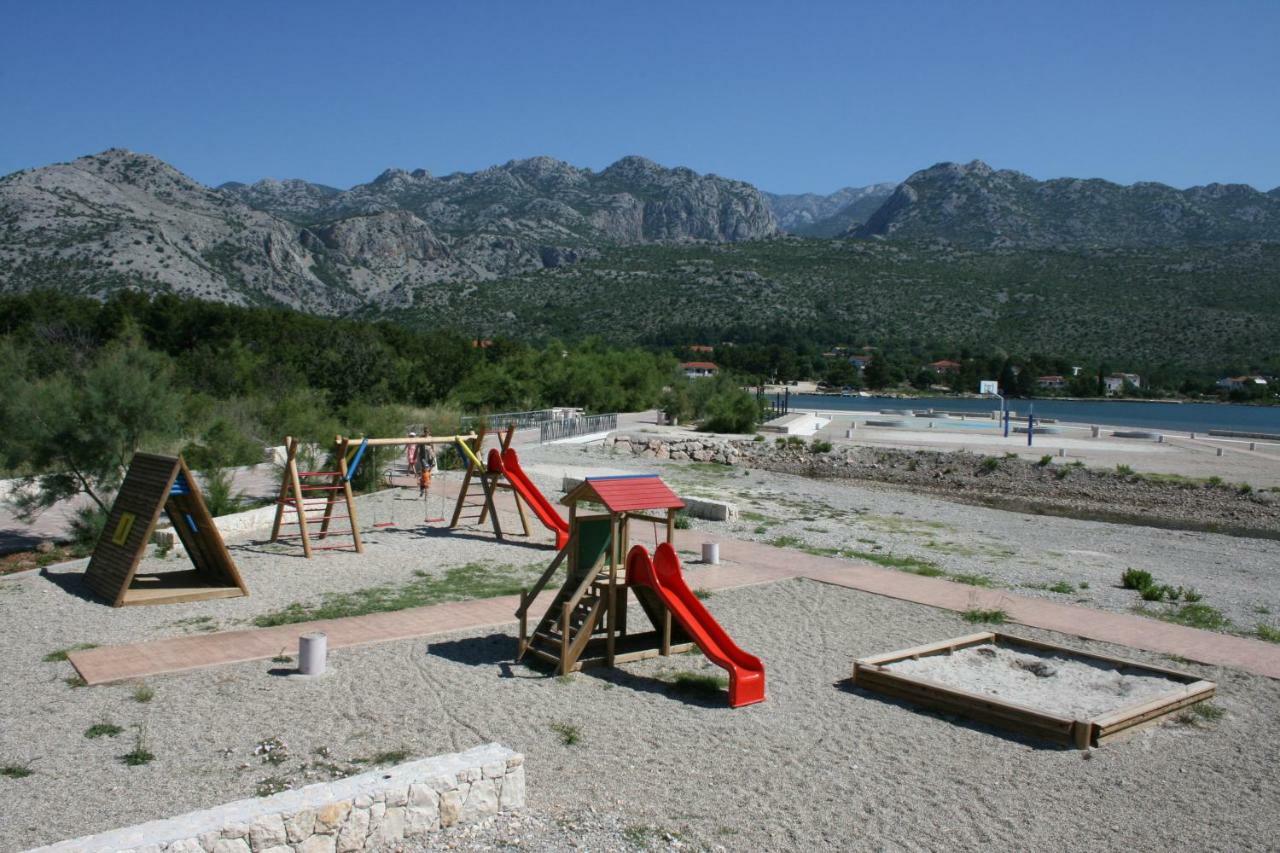 Mobile Homes Katinka, Starigrad Paklenica, Croatia Bagian luar foto