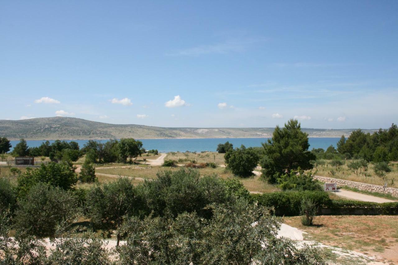 Mobile Homes Katinka, Starigrad Paklenica, Croatia Bagian luar foto
